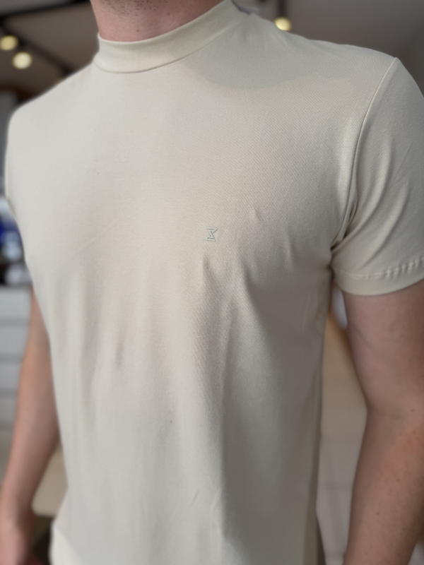 Camisa Meia Gola Bege/Areia Masculina - Marfim Moda Masculina