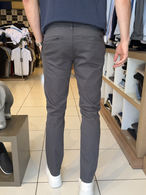 Calça Ogochi Chumbo - Marfim Moda Masculina