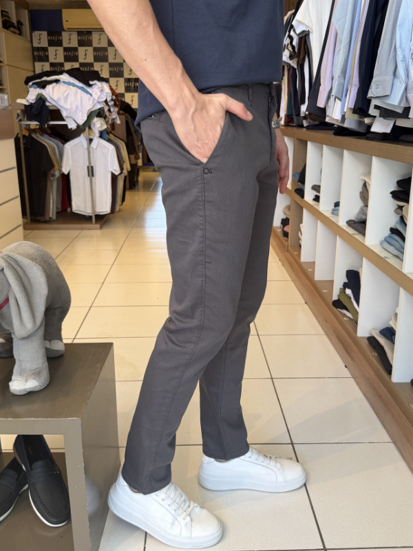 Calça Ogochi Chumbo - Marfim Moda Masculina