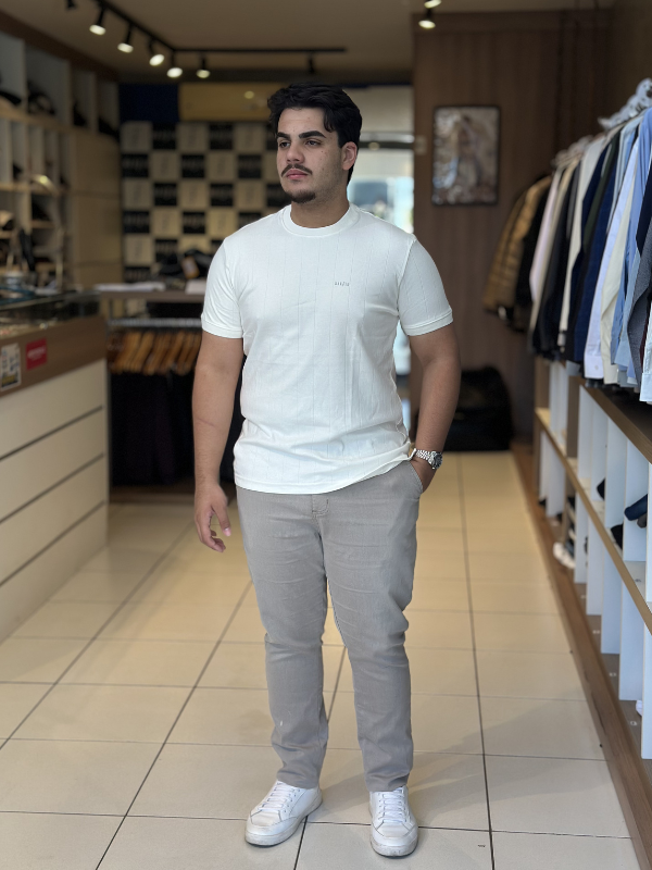 Camiseta Suede Texturizada - Marfim Moda Masculina